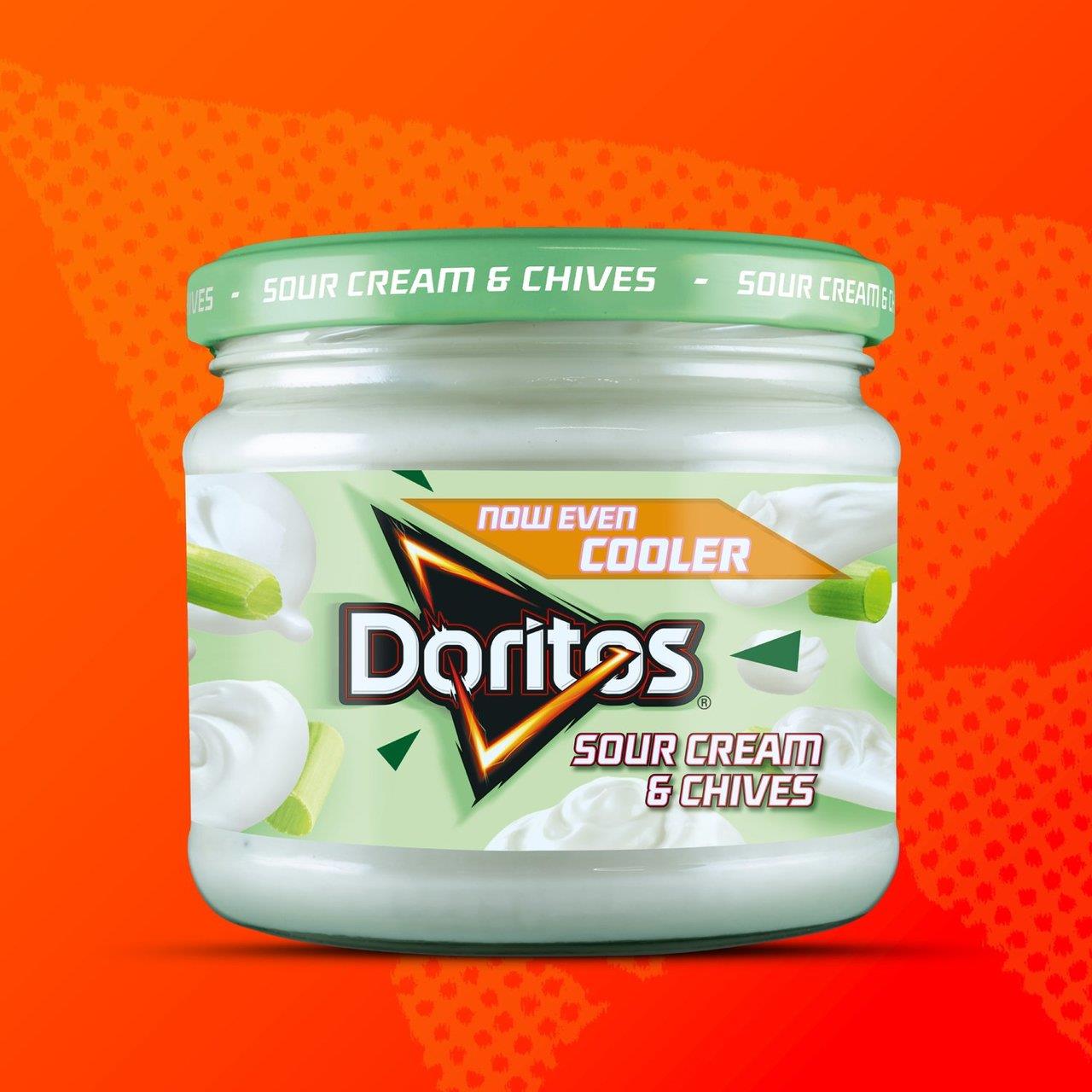 Doritos Sour Cream & Chives Sharing Dip Jar 280g